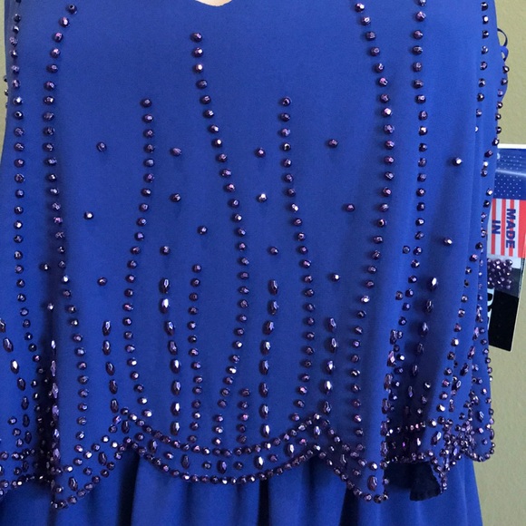 Dress - Picture 3 of 6